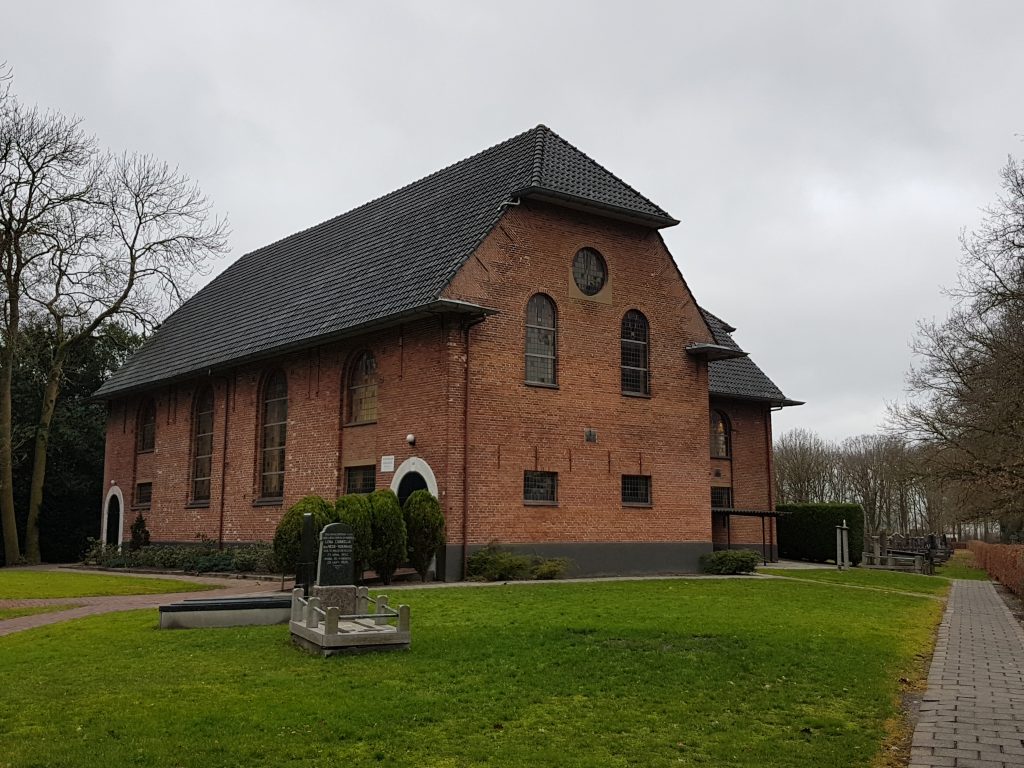 Kerk in Nieuwe Pekela - fundering verzakt Kerk in Nieuwe Pekela - fundering verzakt